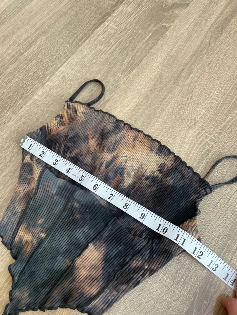 Tie-Dye Ribbed Pointed Hem Cami Crop Top- Black & Rust SHEIN. Size S - Picture 7 of 9